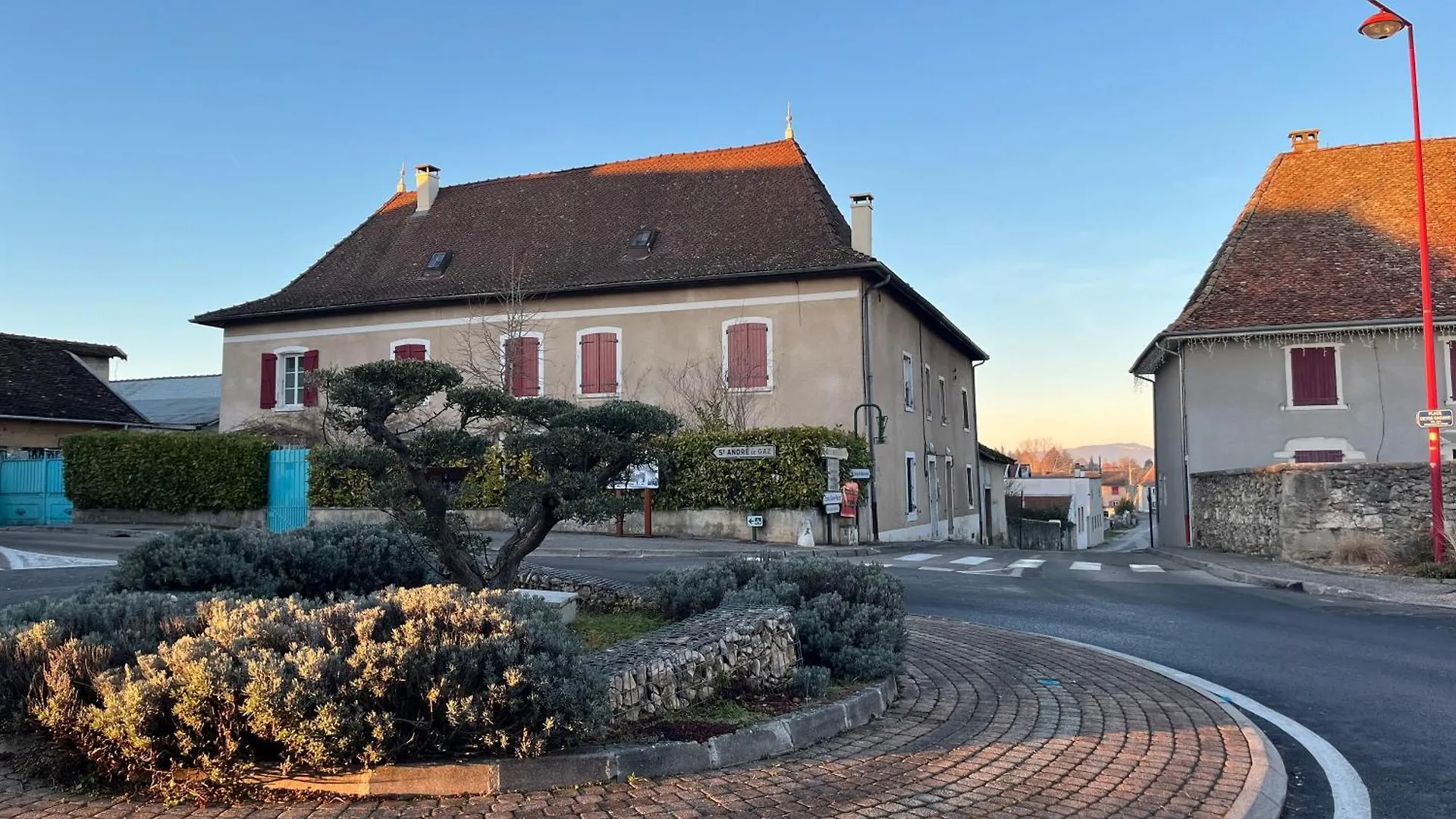 Gite La Maison Du Tisserand Pa Les Abrets en Dauphine 0*,  France
