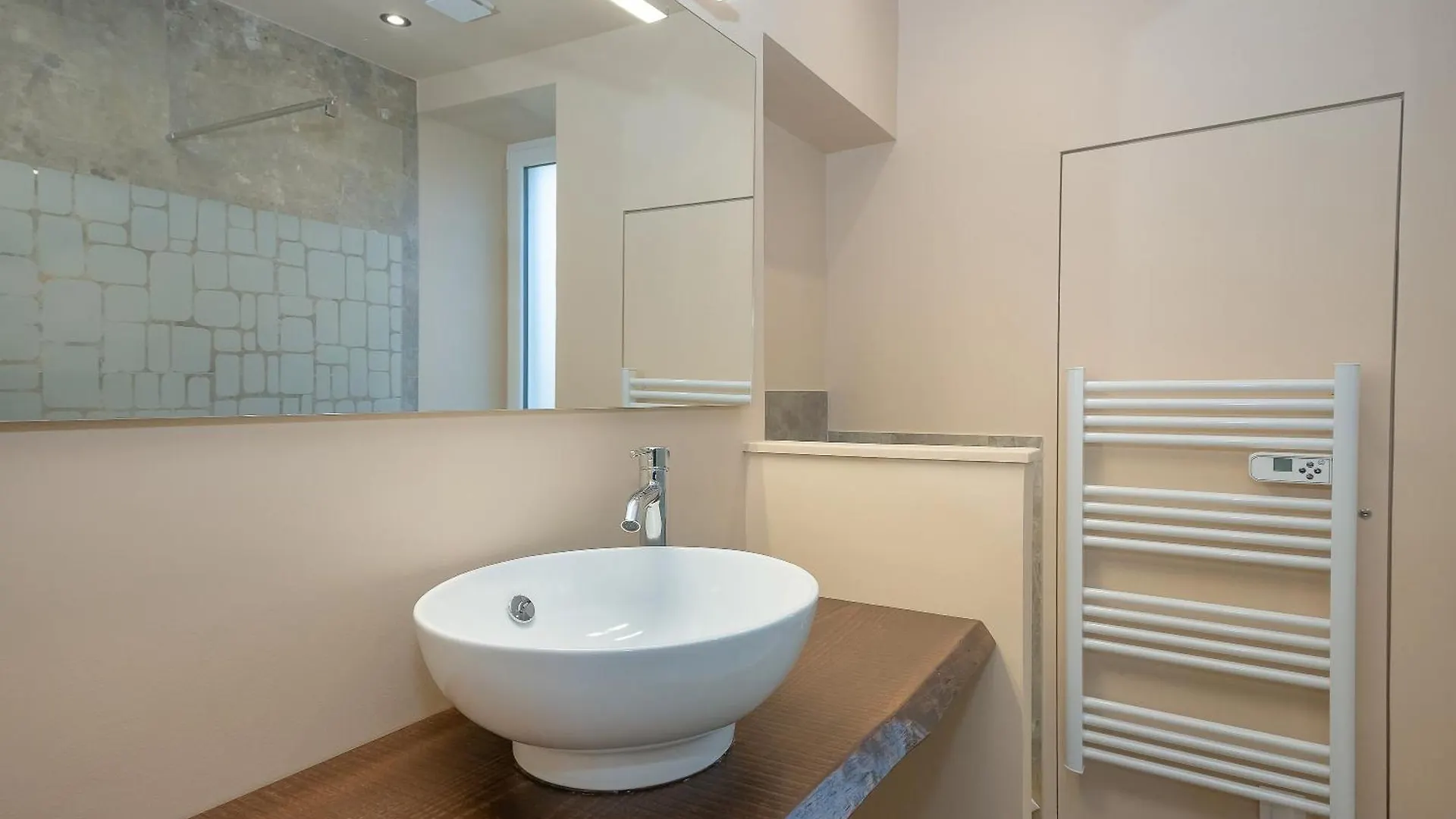 Gite La Maison Du Tisserand Pa Les Abrets en Dauphine 0*,